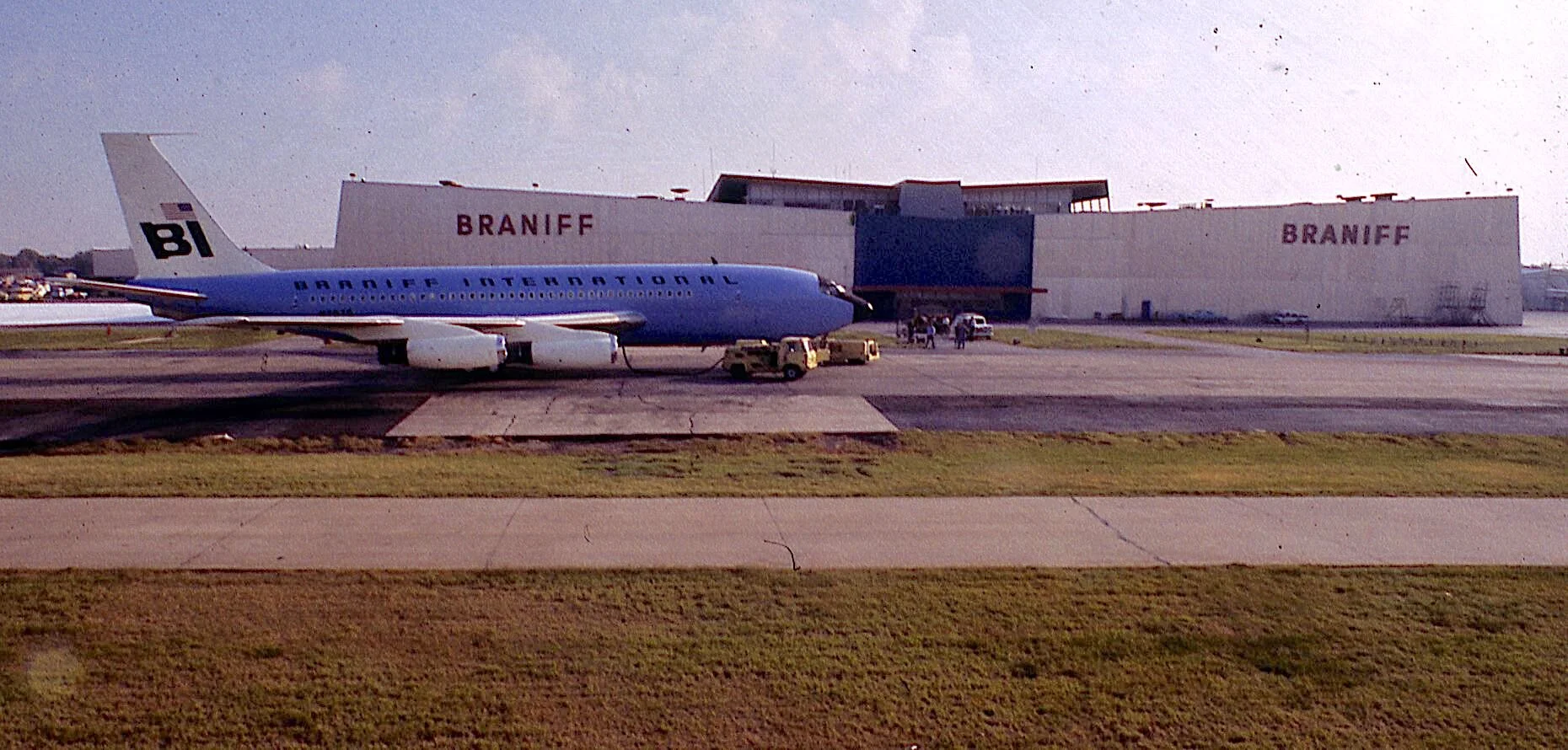 Braniff International Airways | Official Braniff Airline Website